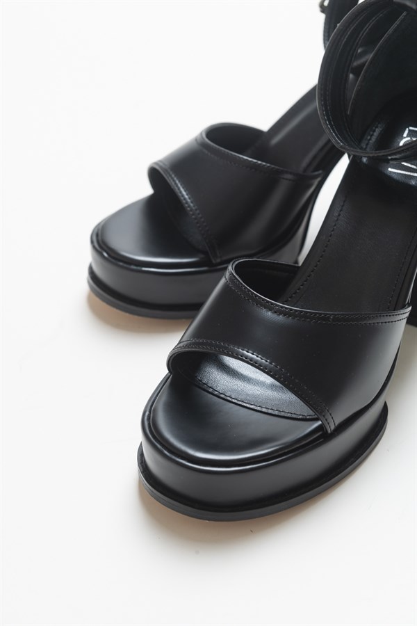 52-817-1-SIYAHCHAIR Siyah Kadın Topuklu Ayakkabı
