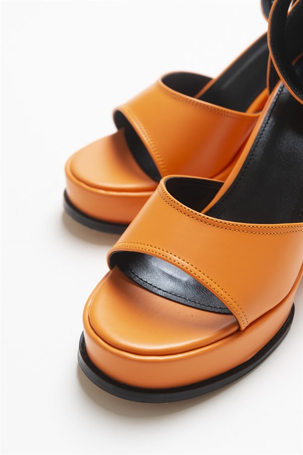 52-817-2-TURUNCUCHAIR Turuncu Kadın Topuklu Ayakkabı